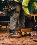 Men's Targhee IV Waterproof Work Boot (Carbon Toe) | Dark Earth/Black